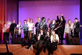 Бушуева Эвелина, ученица 7Б класса, 601 школы победила в номинации ЛУЧШИЙ ИСПОЛНИТЕЛЬ